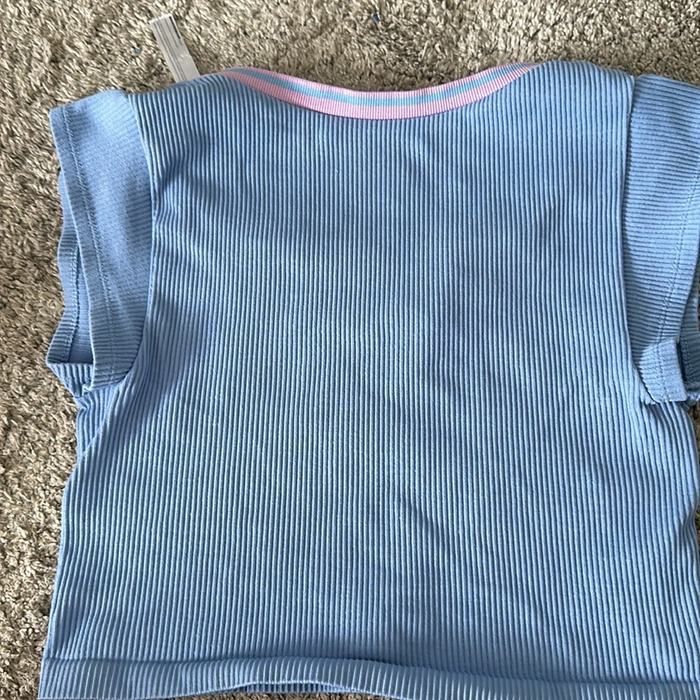 Urban Outfitters Go For Gold Scoop Neck Top - Picture 3 of 3
